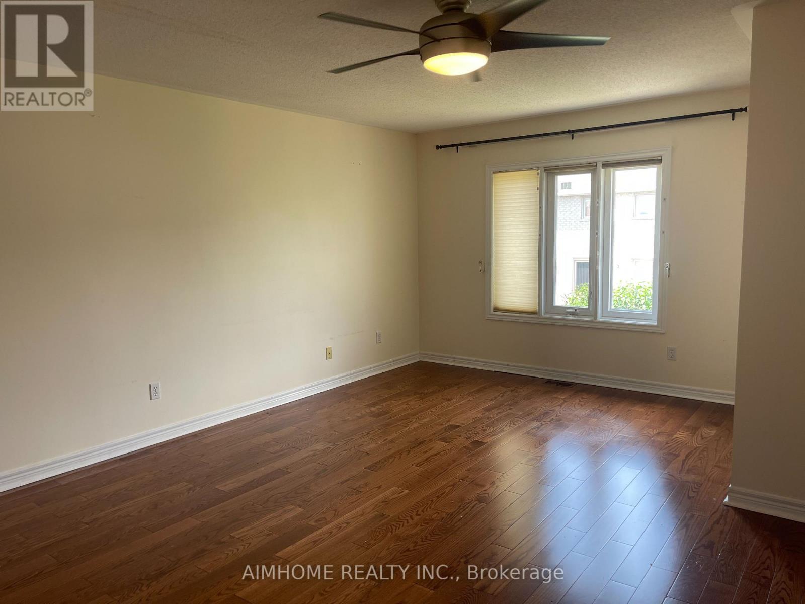 120 Sweet Water Crescent, Richmond Hill, ON - Indoor Photo Showing Other Room