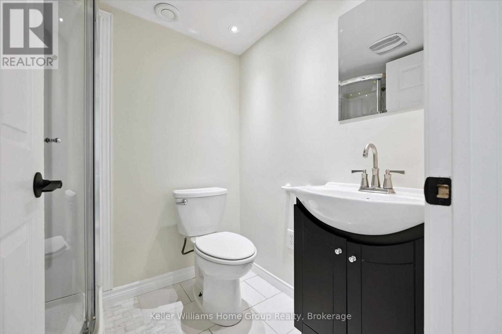 97 Rodgers Road, Guelph (Kortright West), ON - Indoor Photo Showing Bathroom