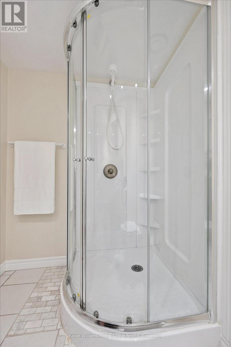 97 Rodgers Road, Guelph (Kortright West), ON - Indoor Photo Showing Bathroom