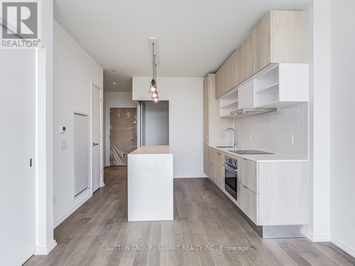 1525 - 8 Hillsdale Avenue E, Toronto, ON - Indoor Photo Showing Kitchen