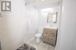 221 Island Road, Toronto, ON - Indoor Photo Showing Bathroom