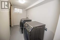 221 Island Road, Toronto, ON - Indoor Photo Showing Laundry Room