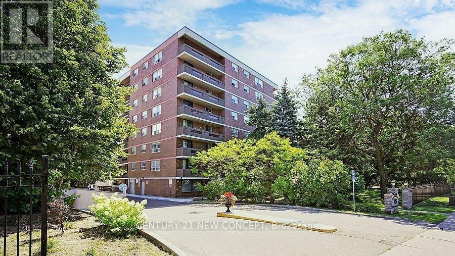 101 - 7451 Yonge Street, Markham, ON - Outdoor With Balcony