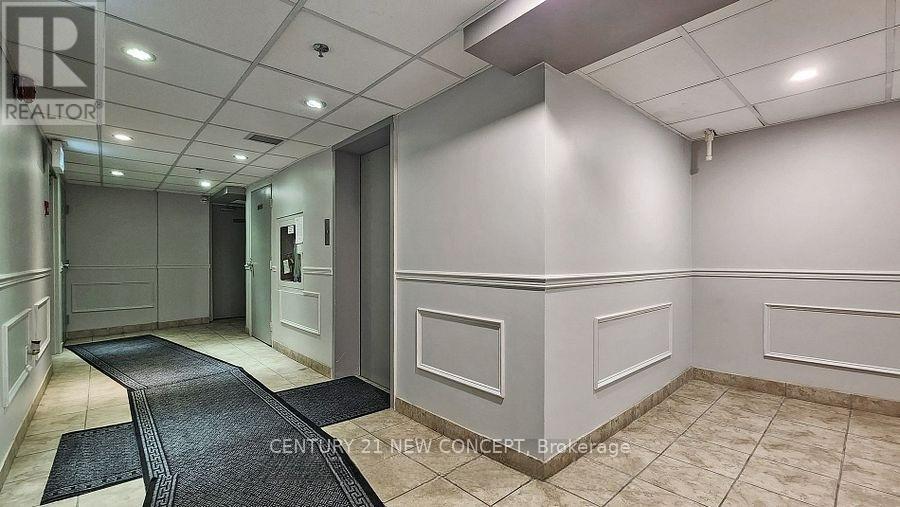101 - 7451 Yonge Street, Markham, ON - Indoor Photo Showing Other Room