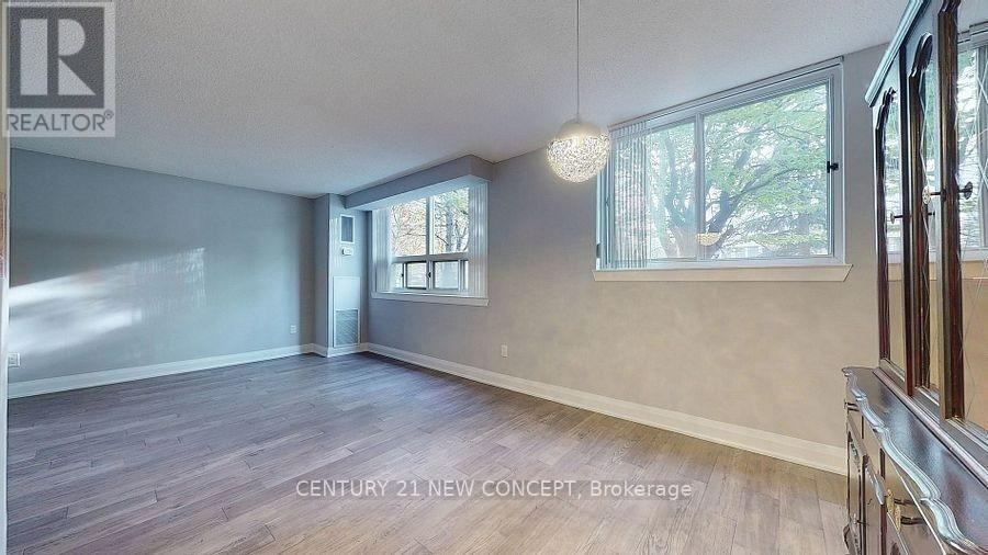 101 - 7451 Yonge Street, Markham, ON - Indoor Photo Showing Other Room