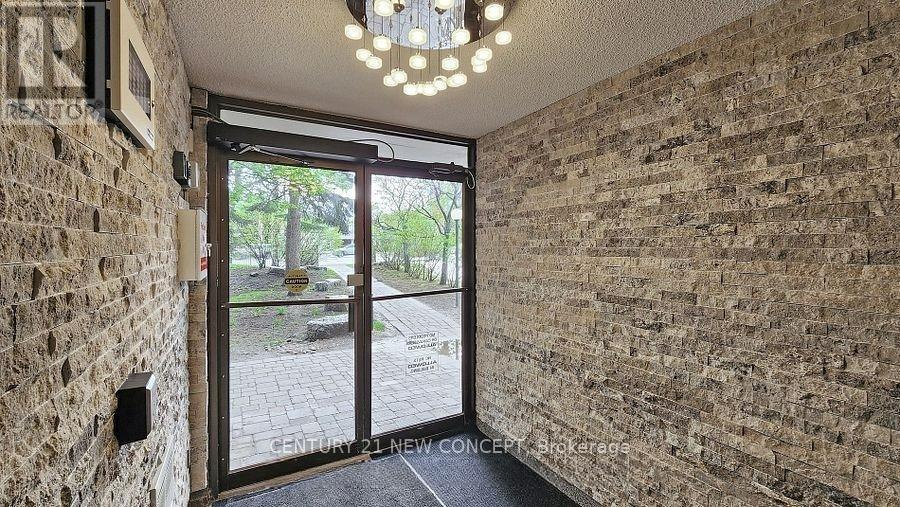 101 - 7451 Yonge Street, Markham, ON - Indoor Photo Showing Other Room