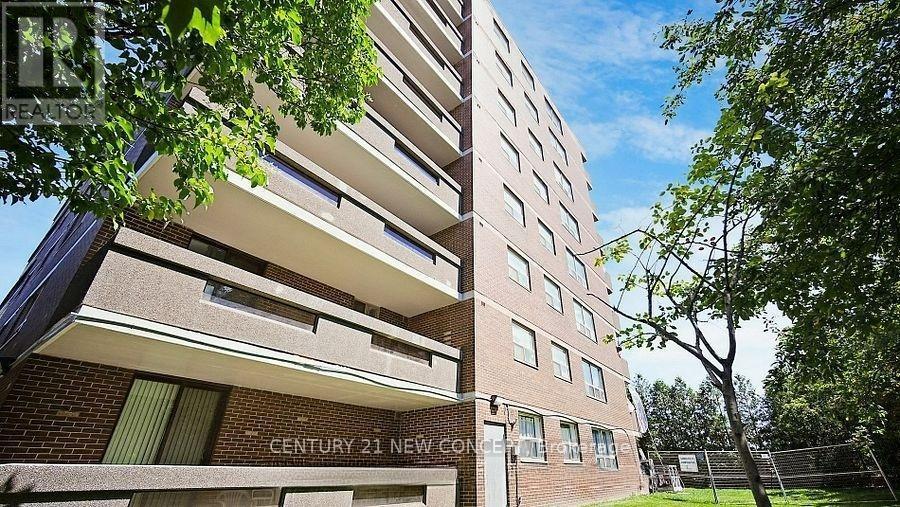 101 - 7451 Yonge Street, Markham, ON - Outdoor With Balcony