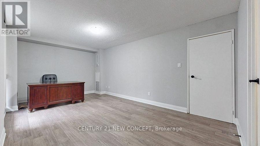 101 - 7451 Yonge Street, Markham, ON - Indoor Photo Showing Other Room