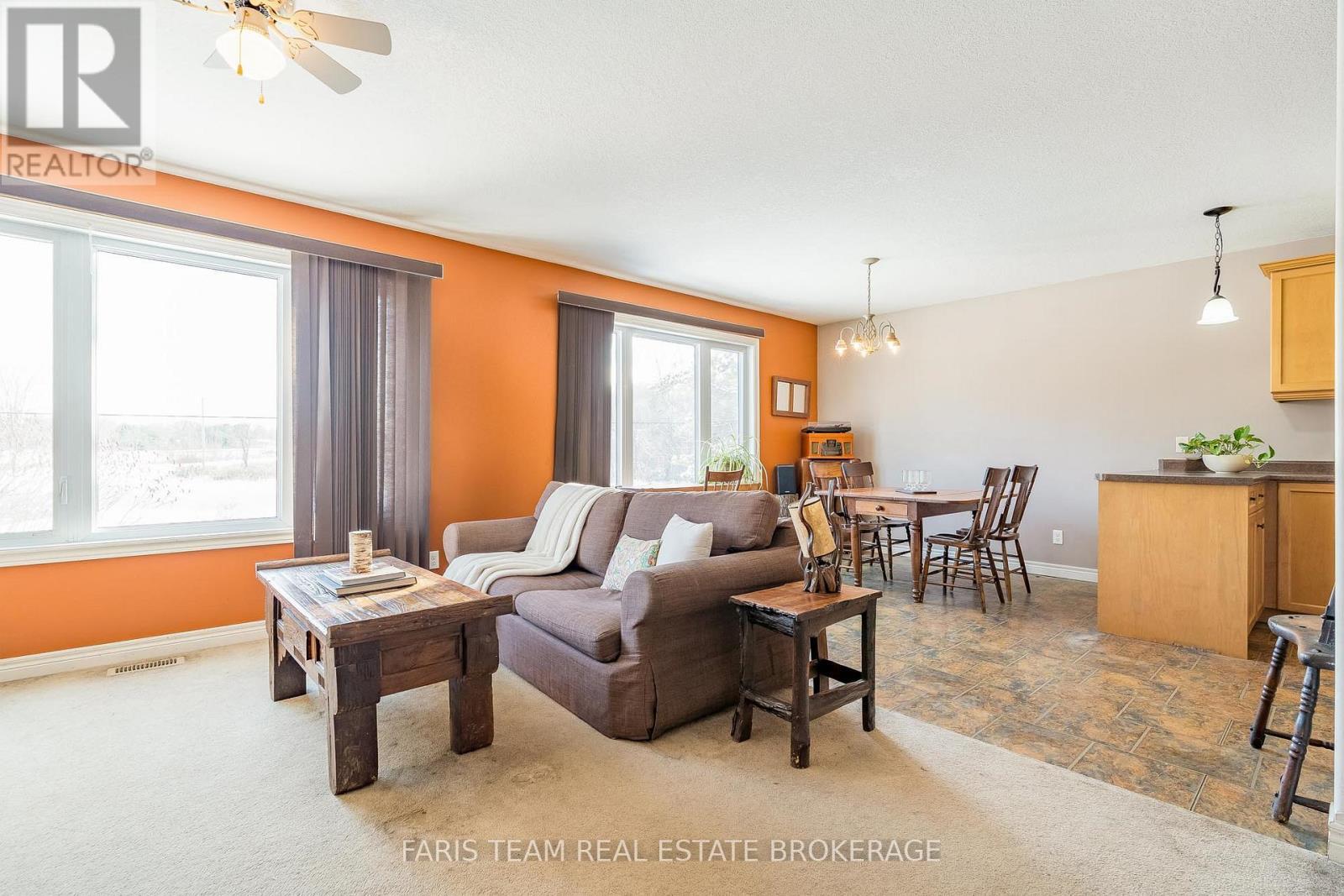 3400 Reservoir Road, Severn, ON - Indoor Photo Showing Other Room