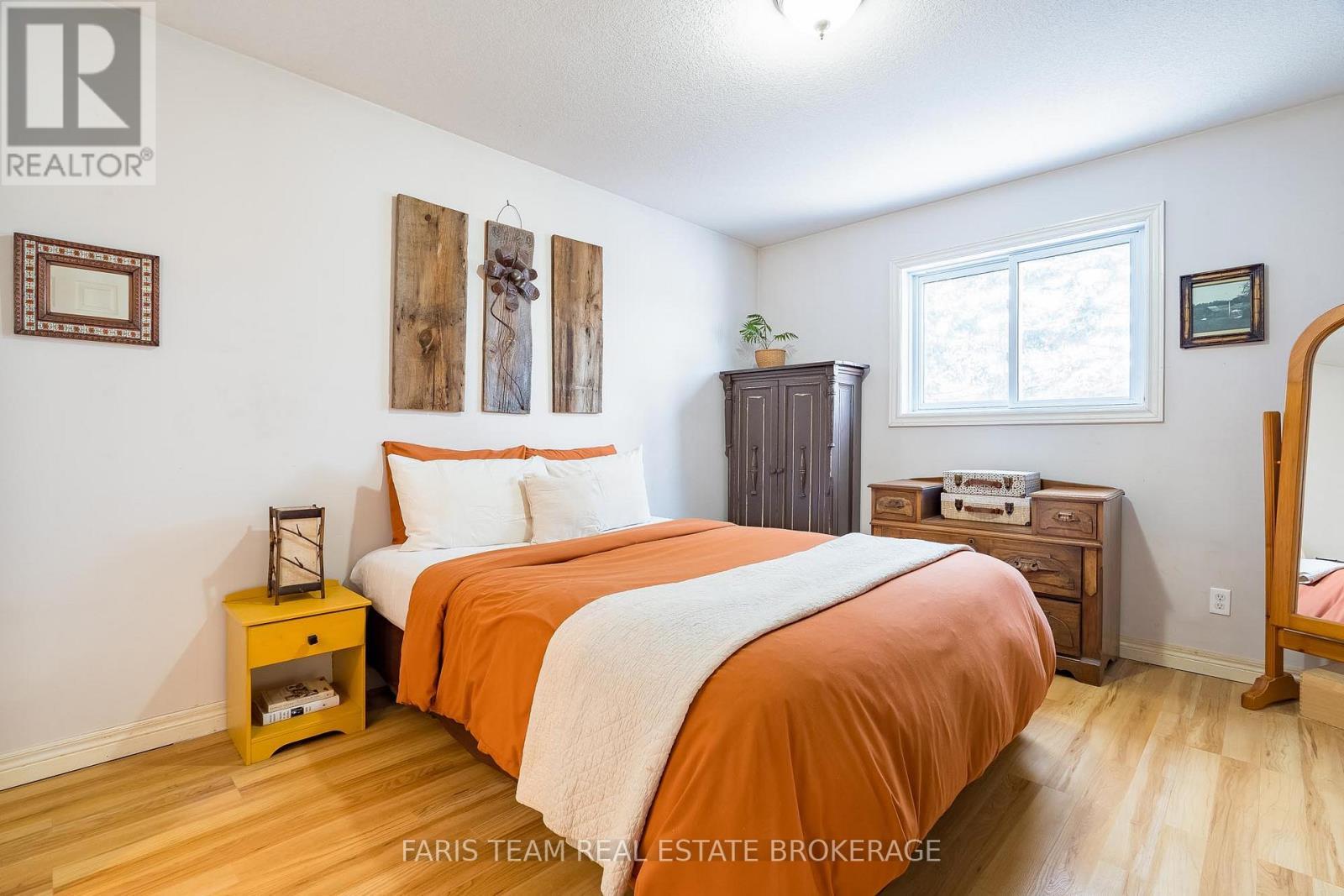 3400 Reservoir Road, Severn, ON - Indoor Photo Showing Bedroom
