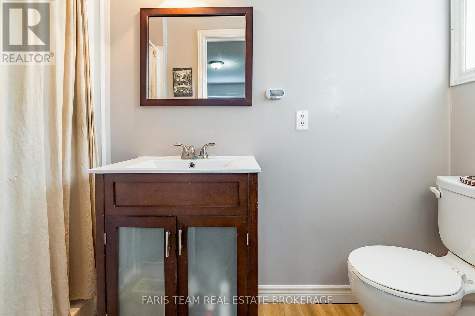 3400 Reservoir Road, Severn, ON - Indoor Photo Showing Bathroom