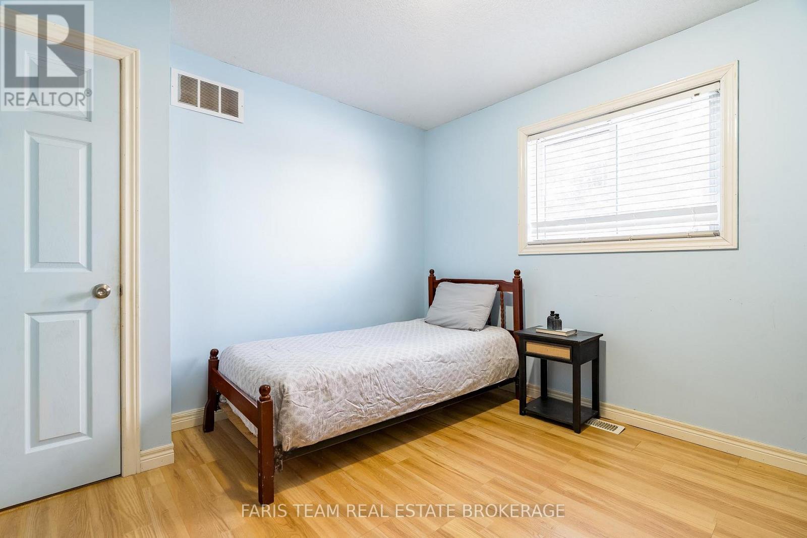 3400 Reservoir Road, Severn, ON - Indoor Photo Showing Bedroom