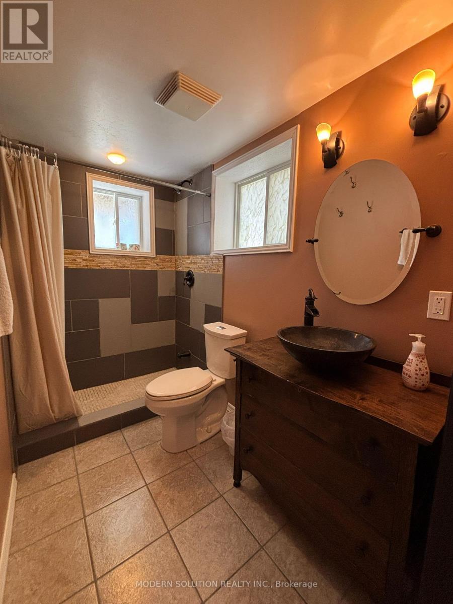 78 Christy Drive, Wasaga Beach, ON - Indoor Photo Showing Bathroom