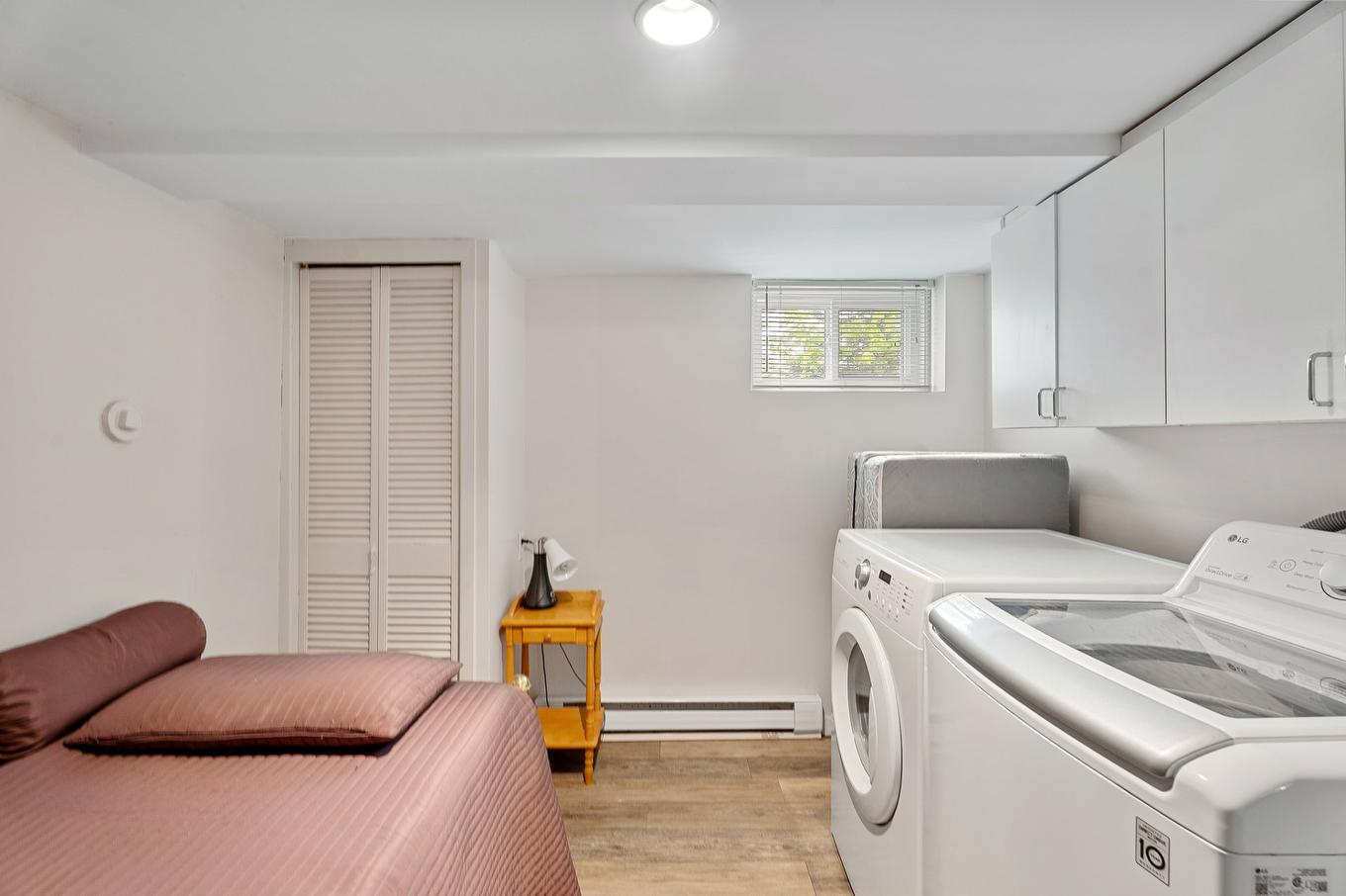 Laundry room - 628 Ch. Réjean, Sainte-Agathe-Des-Monts, QC - Indoor Photo Showing Laundry Room