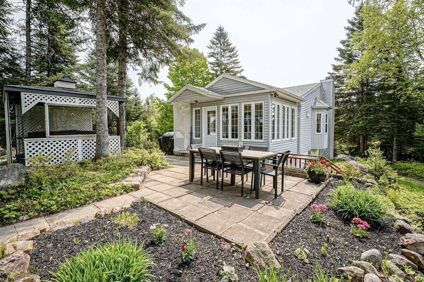 Backyard - 628 Ch. Réjean, Sainte-Agathe-Des-Monts, QC - Outdoor With Deck Patio Veranda