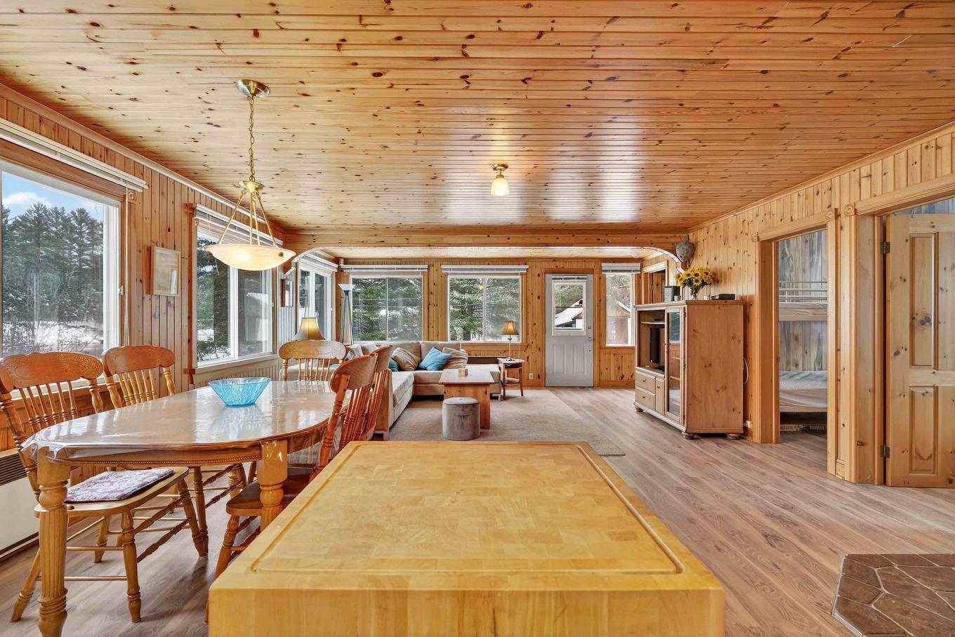 Vue d'ensemble - 4323 Ch. Du Rapide, Rivière-Rouge, QC - Indoor Photo Showing Dining Room