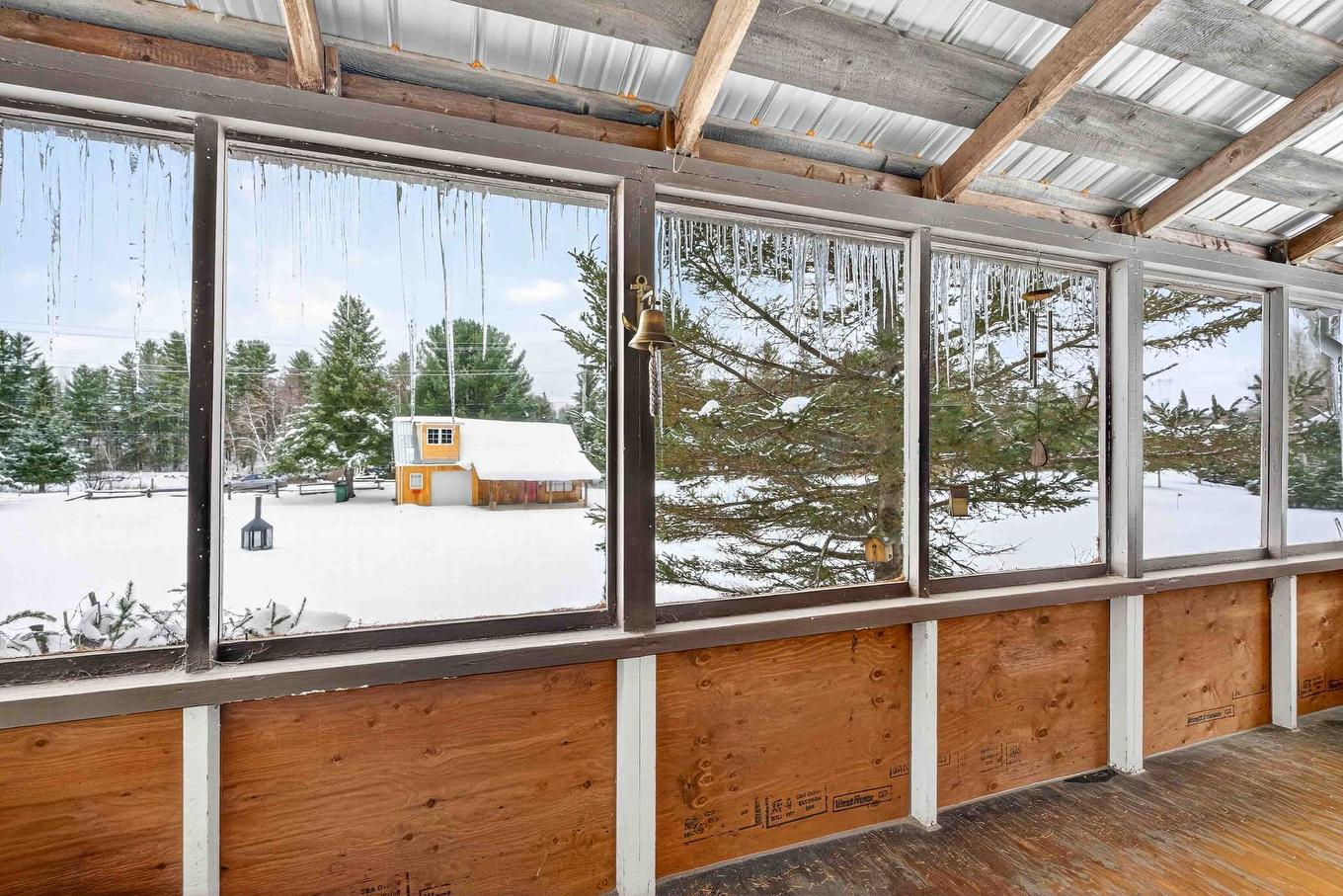 Véranda - 4323 Ch. Du Rapide, Rivière-Rouge, QC - Indoor Photo Showing Other Room