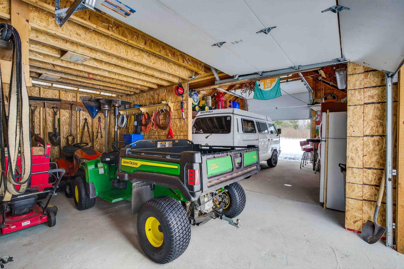 Grange - 4346 Ch. Du Rapide, Rivière-Rouge, QC - Indoor Photo Showing Garage