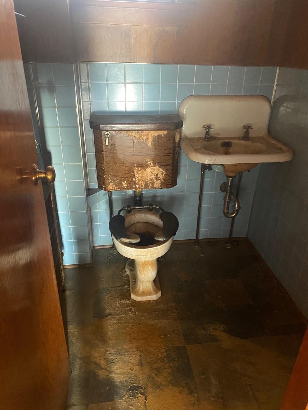 147 Amelia Street W., Thunder Bay, ON - Indoor