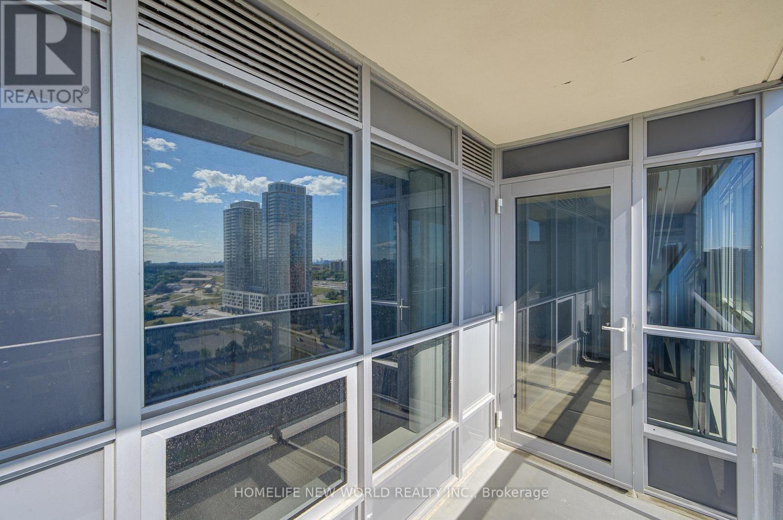 1815 - 181 Village Green Square E, Toronto, ON - Outdoor With Exterior