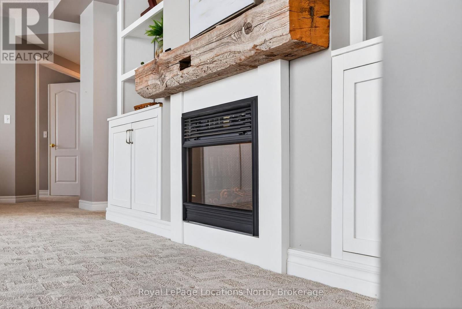 401 - 16 Raglan Street, Collingwood, ON - With Exterior