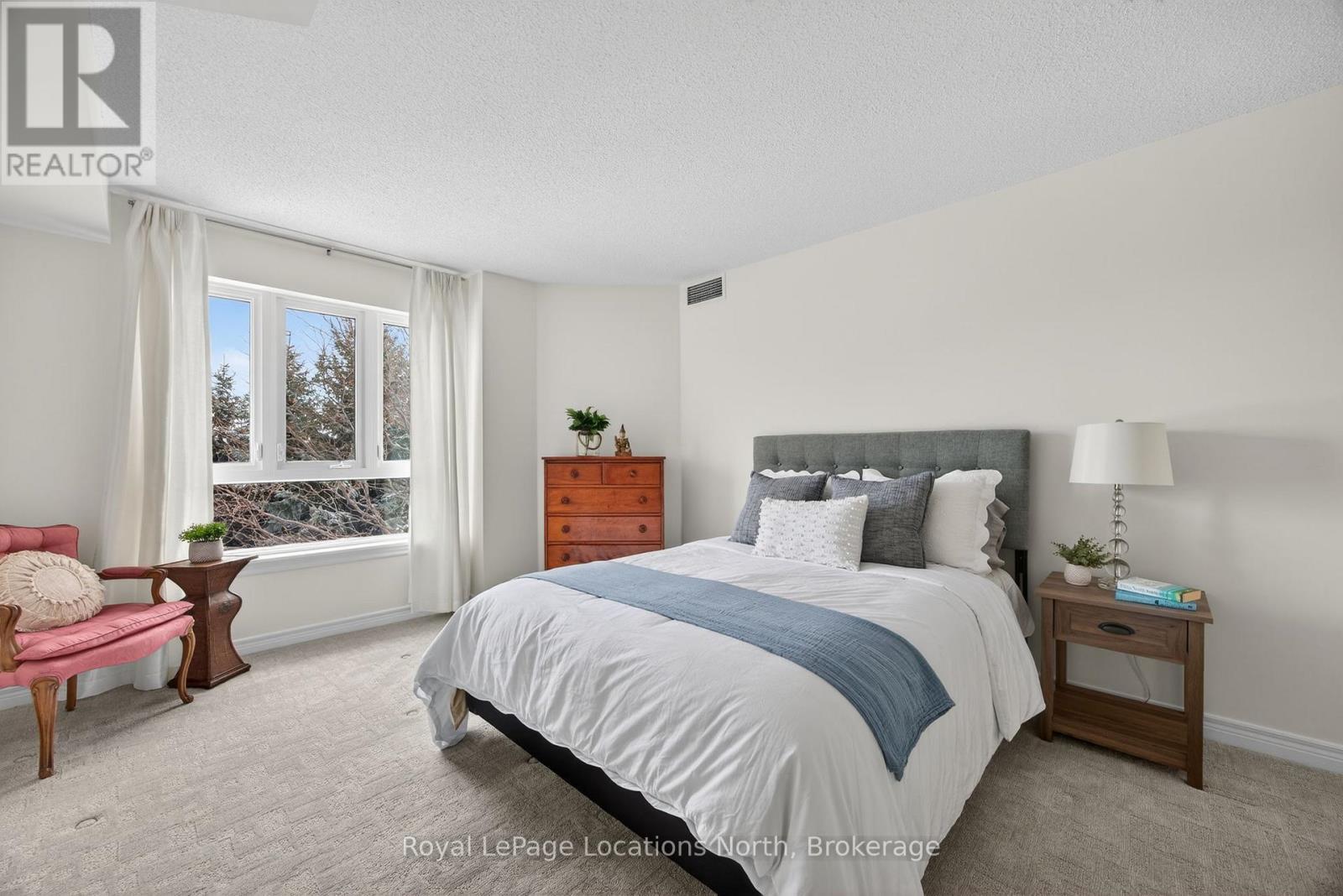 401 - 16 Raglan Street, Collingwood, ON - Indoor Photo Showing Bedroom