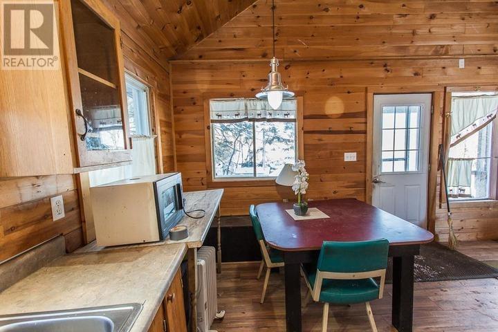 Shaw Rd, Algoma, Unorganized, North Part, ON - Indoor Photo Showing Dining Room