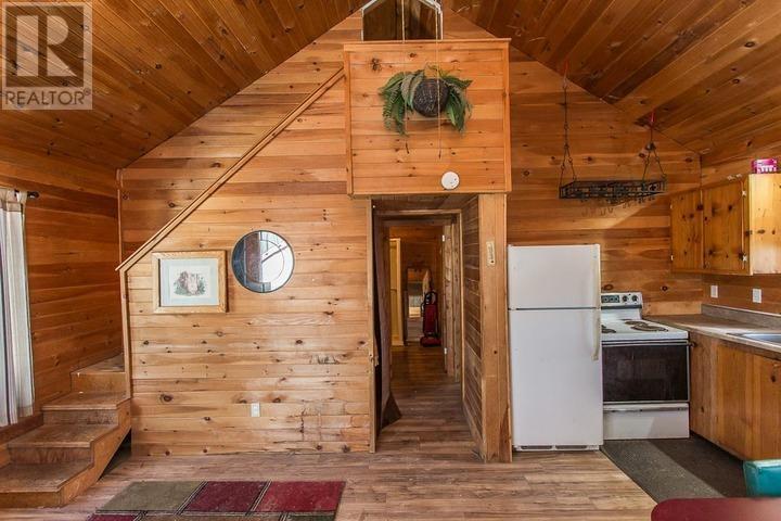 Shaw Rd, Algoma, Unorganized, North Part, ON - Indoor Photo Showing Kitchen