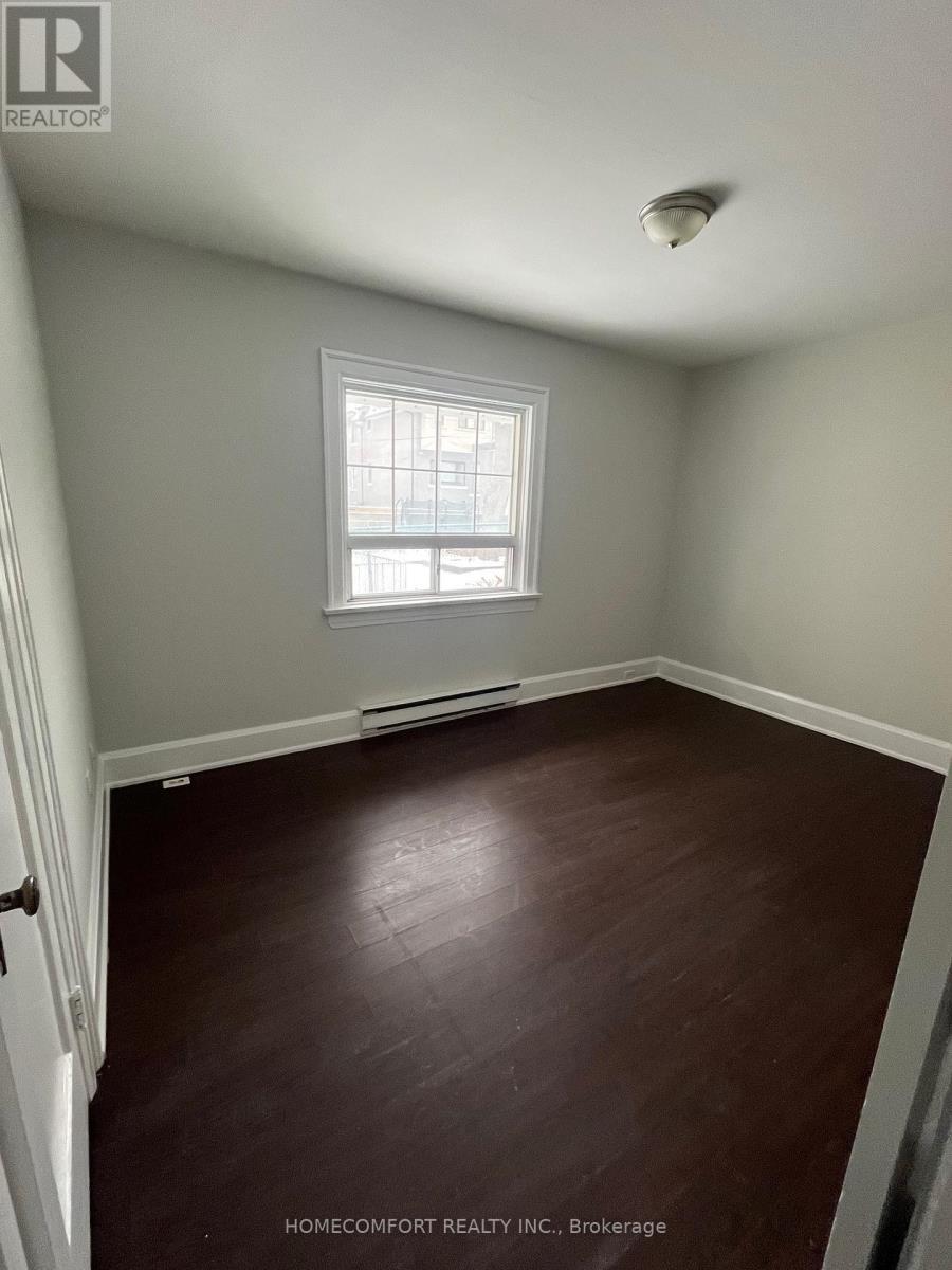 208 Hollywood Avenue, Toronto, ON - Indoor Photo Showing Other Room