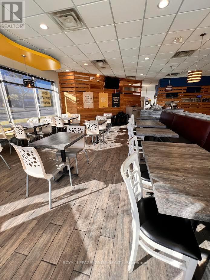 1060 Innisfil Beach Rd. Road S, Innisfil, ON