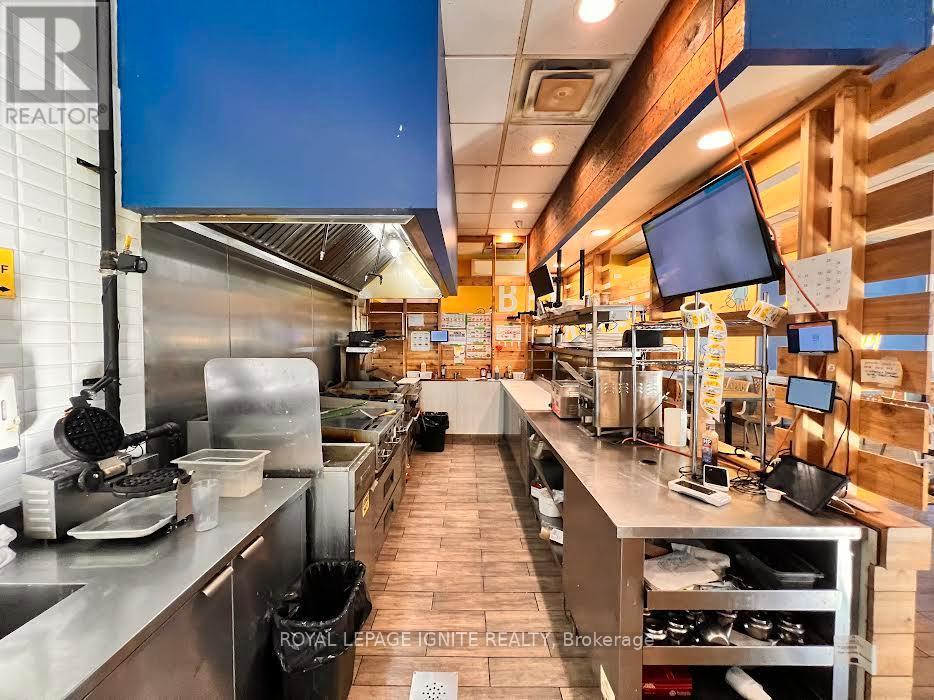 1060 Innisfil Beach Rd. Road S, Innisfil, ON