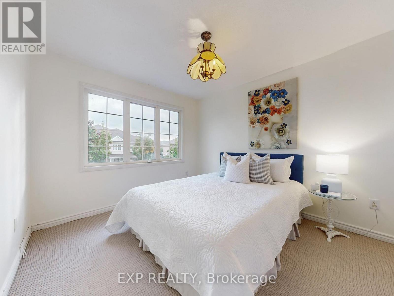 98 Lowther Avenue, Richmond Hill, ON - Indoor Photo Showing Bedroom