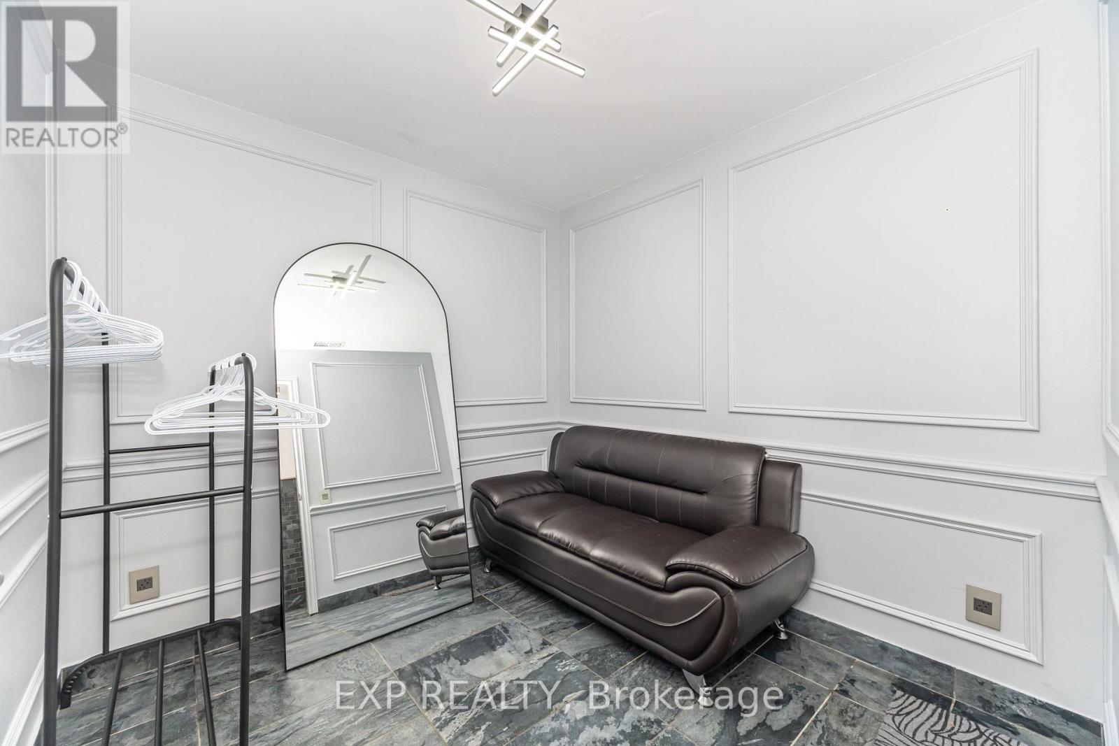 #3 - 3232 Steeles Avenue W, Vaughan, ON