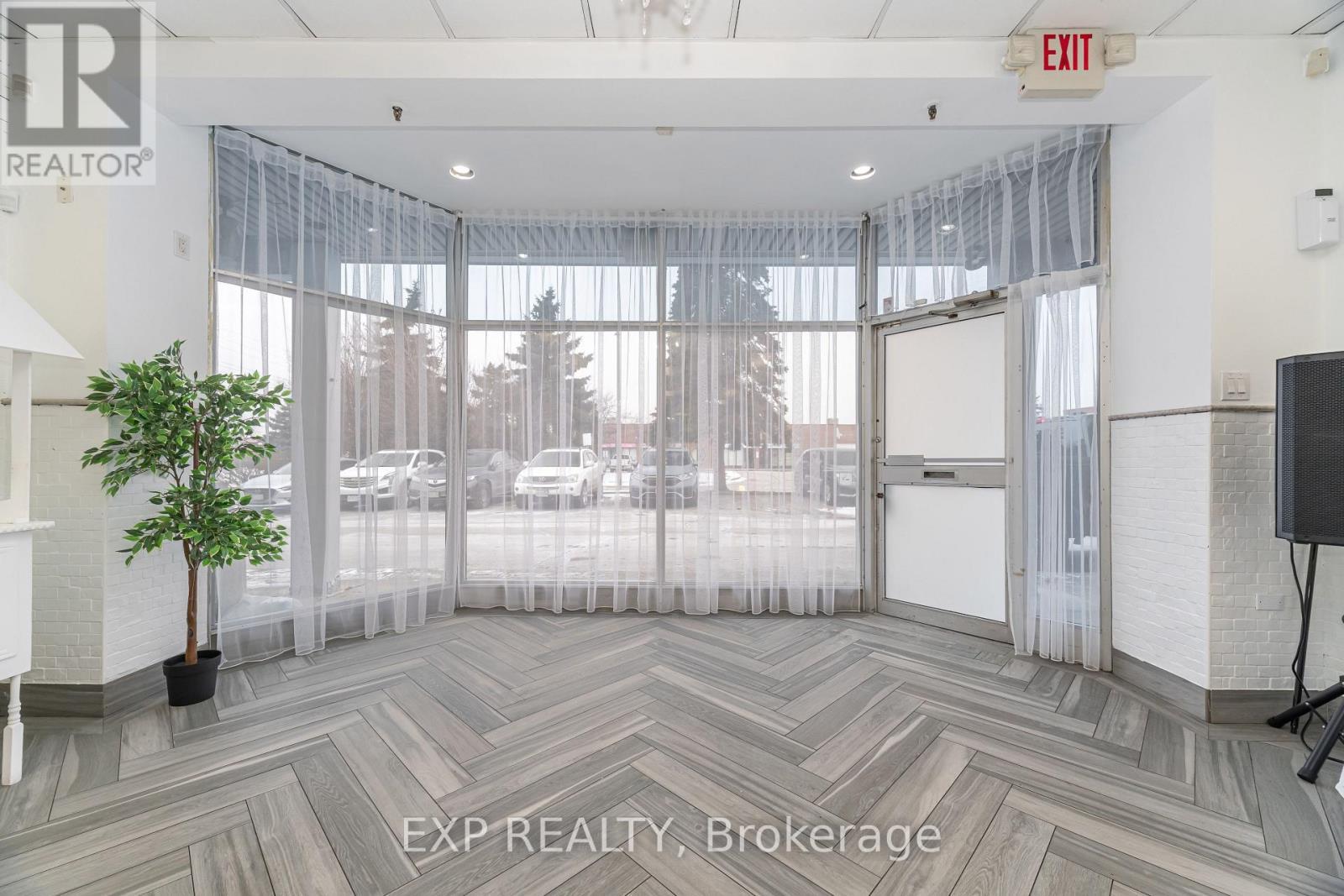 #3 - 3232 Steeles Avenue W, Vaughan, ON