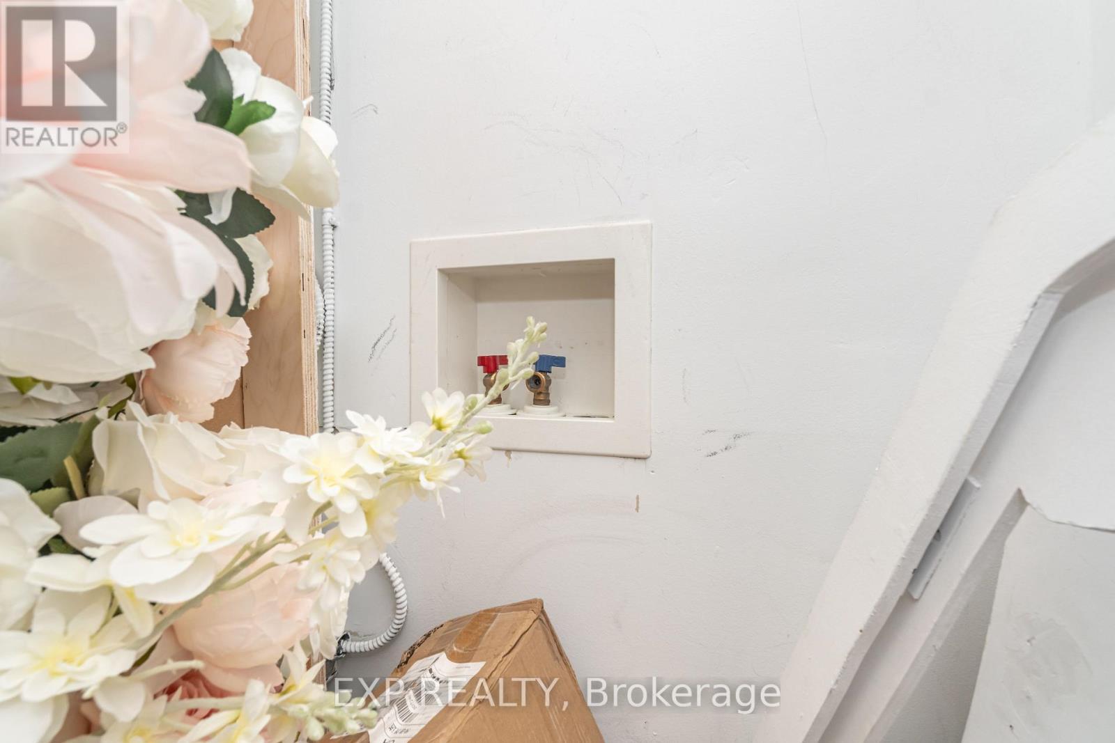 #3 - 3232 Steeles Avenue W, Vaughan, ON