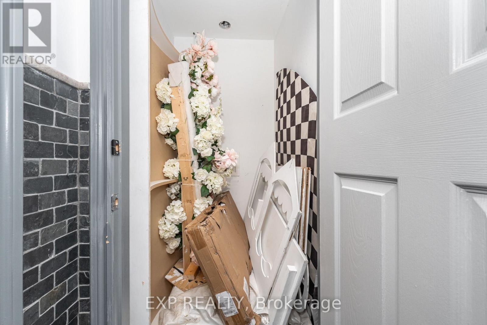 #3 - 3232 Steeles Avenue W, Vaughan, ON