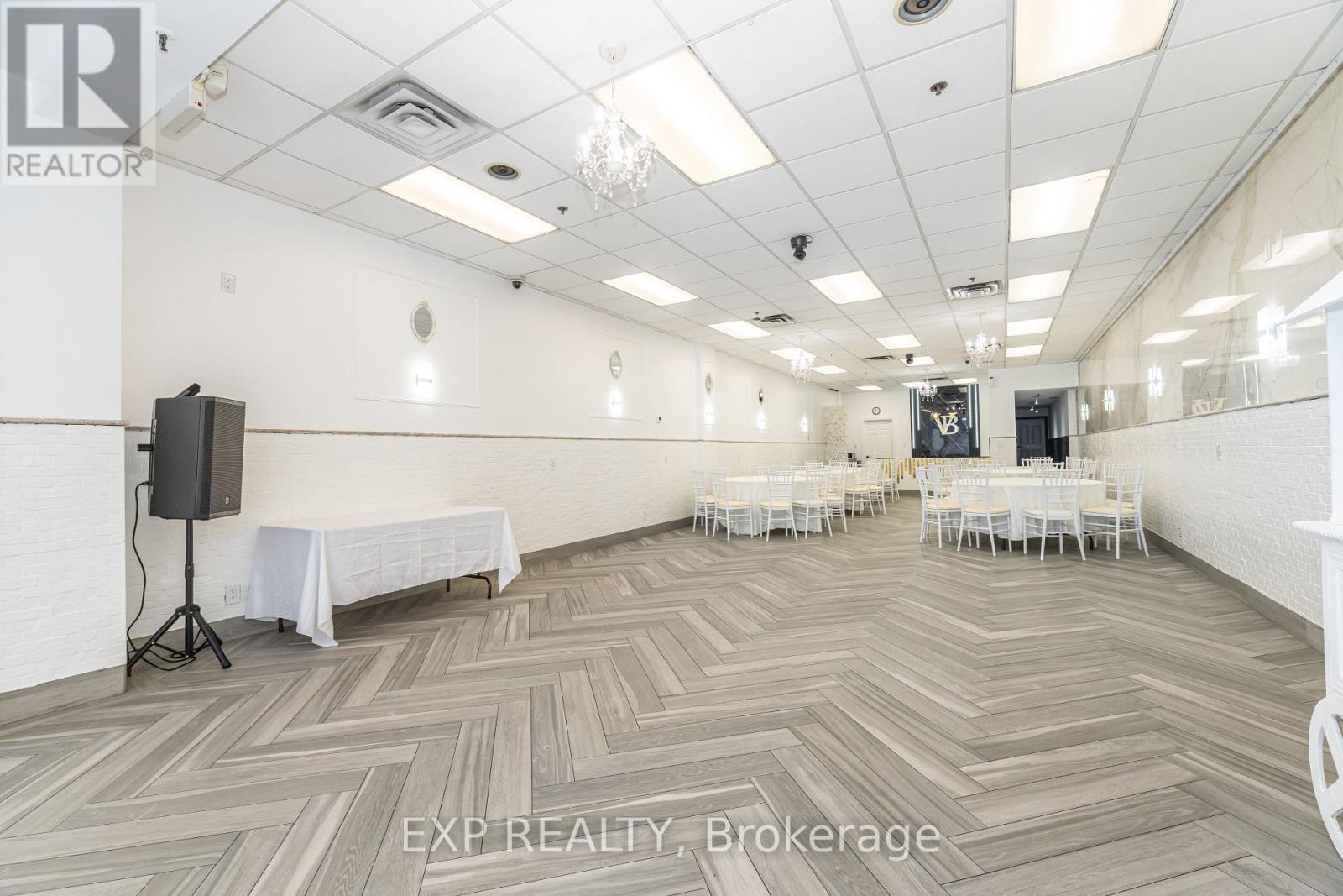 #3 - 3232 Steeles Avenue W, Vaughan, ON