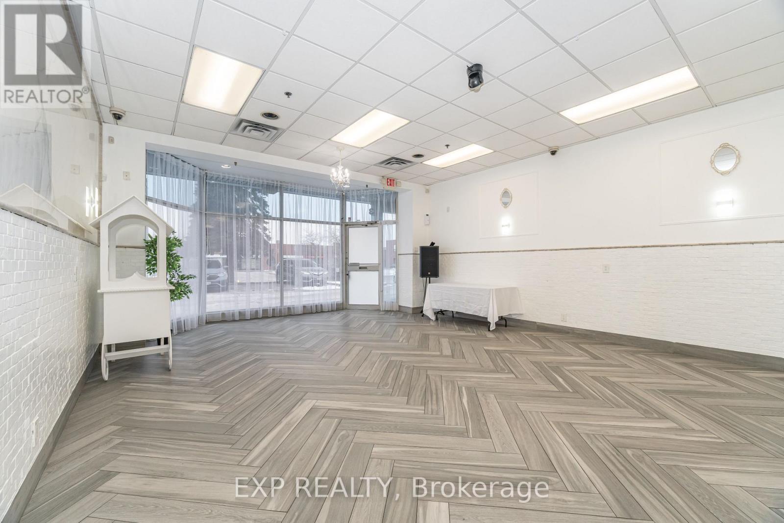 #3 - 3232 Steeles Avenue W, Vaughan, ON