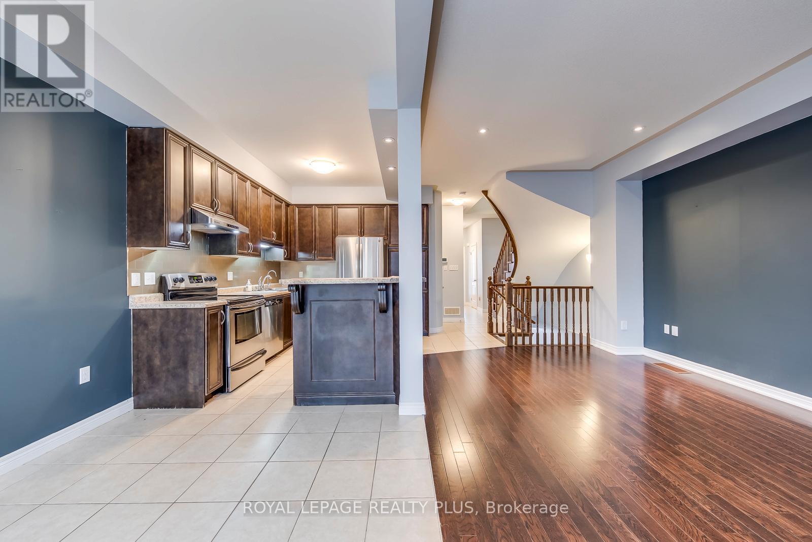 14 Marina Point Crescent, Hamilton, ON - Indoor Photo Showing Kitchen