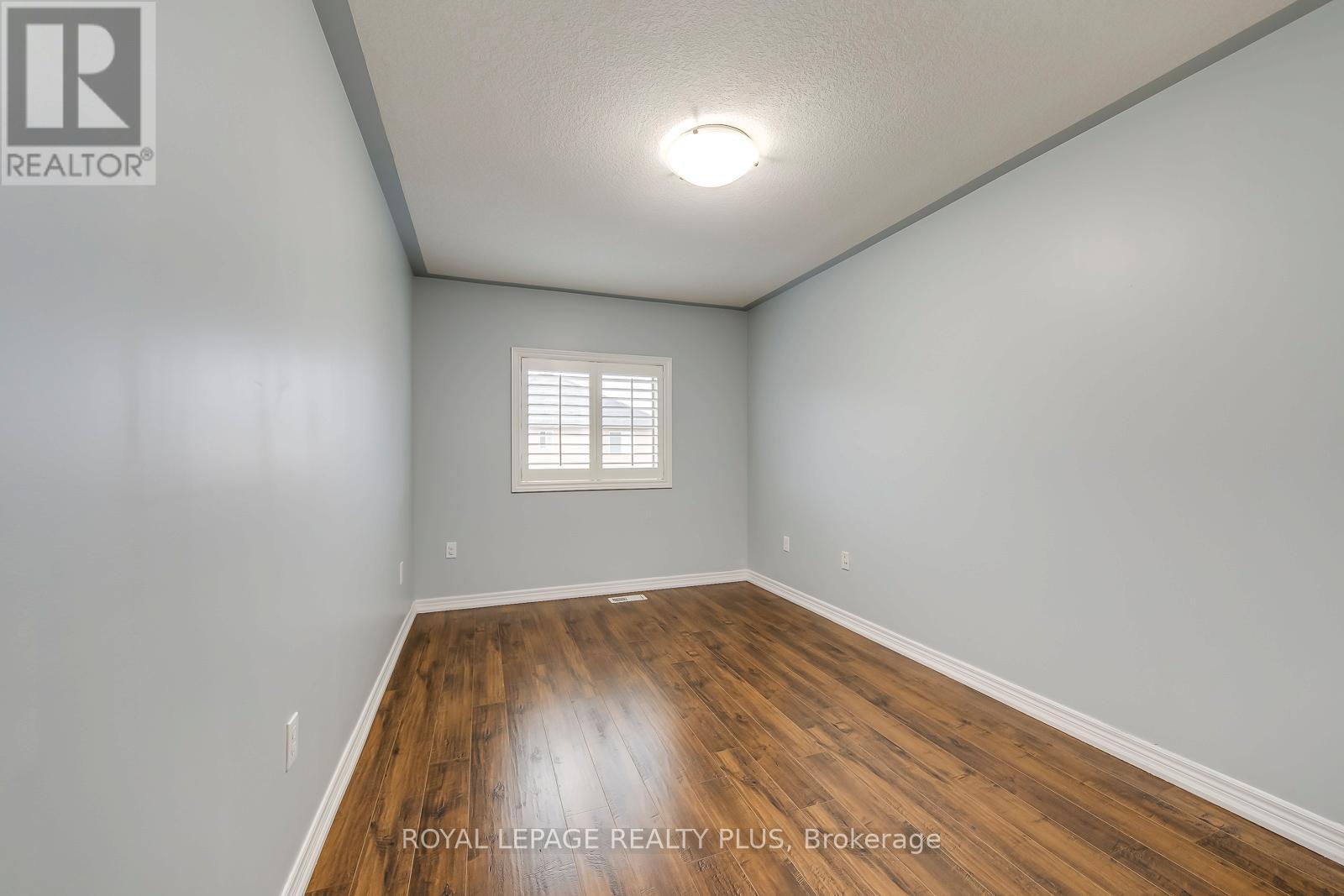 14 Marina Point Crescent, Hamilton, ON - Indoor Photo Showing Other Room