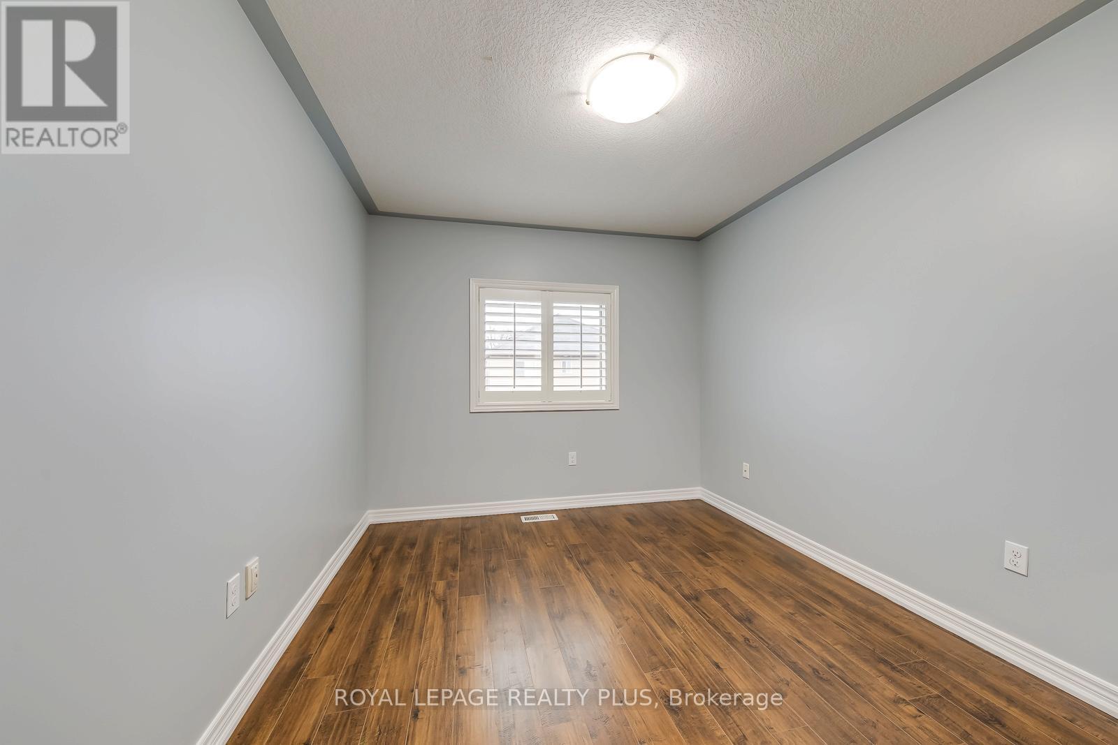 14 Marina Point Crescent, Hamilton, ON - Indoor Photo Showing Other Room