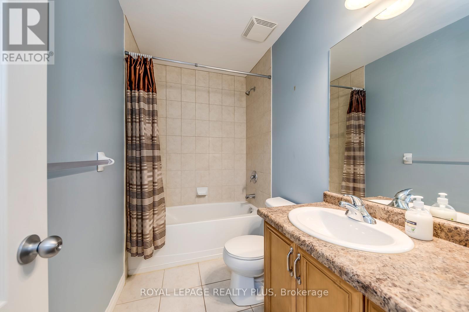 14 Marina Point Crescent, Hamilton, ON - Indoor Photo Showing Bathroom
