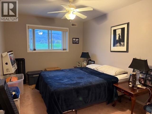 6840 89Th Street Unit# 314, Osoyoos, BC - Indoor Photo Showing Bedroom