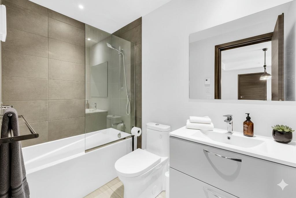 Salle de bains - 827A-1400 Rue Ottawa, Montréal (Le Sud-Ouest), QC - Indoor Photo Showing Bathroom