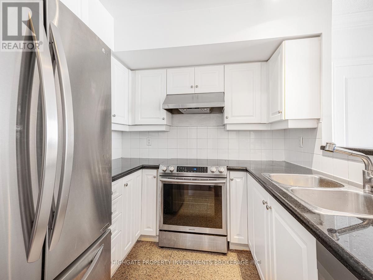 719 - 10 Delisle Avenue, Toronto, ON - Indoor Photo Showing Kitchen With Stainless Steel Kitchen With Double Sink