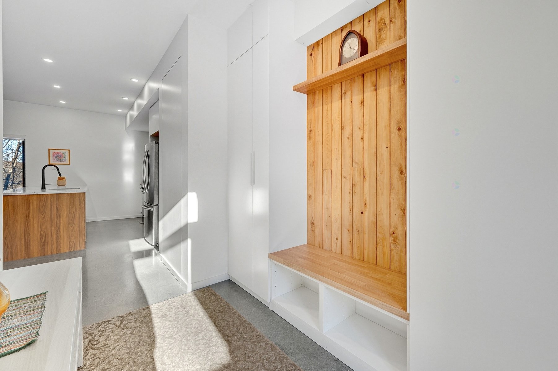 Hall d'entrée/Vestibule - 787 Ch. Du Lac-Des-Becs-Scie E., Saint-Sauveur, QC - Indoor Photo Showing Other Room