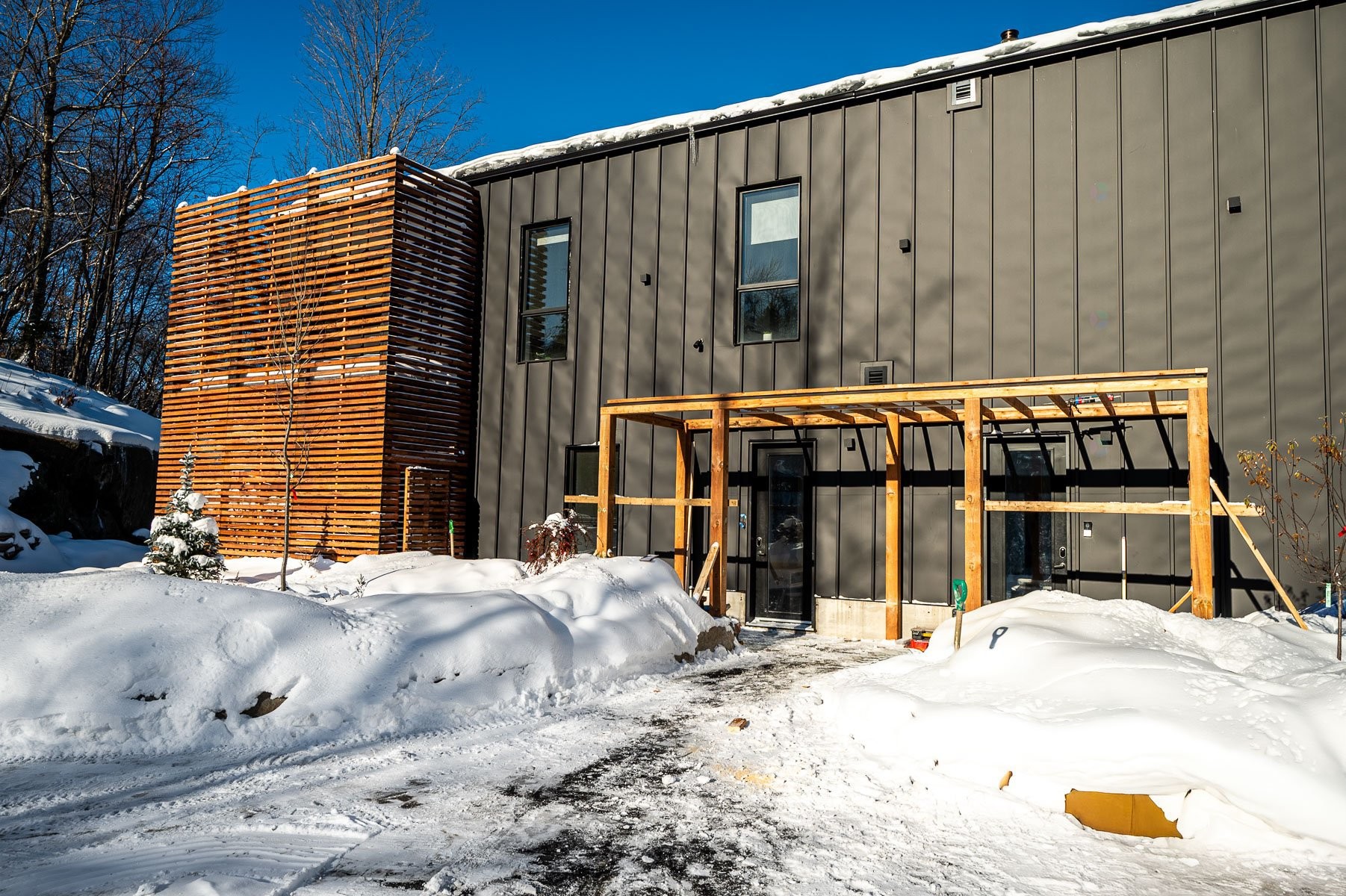 Façade - 787 Ch. Du Lac-Des-Becs-Scie E., Saint-Sauveur, QC - Outdoor