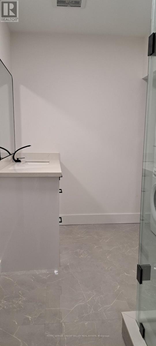 Lower Level - 1659 Rizzardo Crescent, Innisfil, ON - Indoor Photo Showing Bathroom