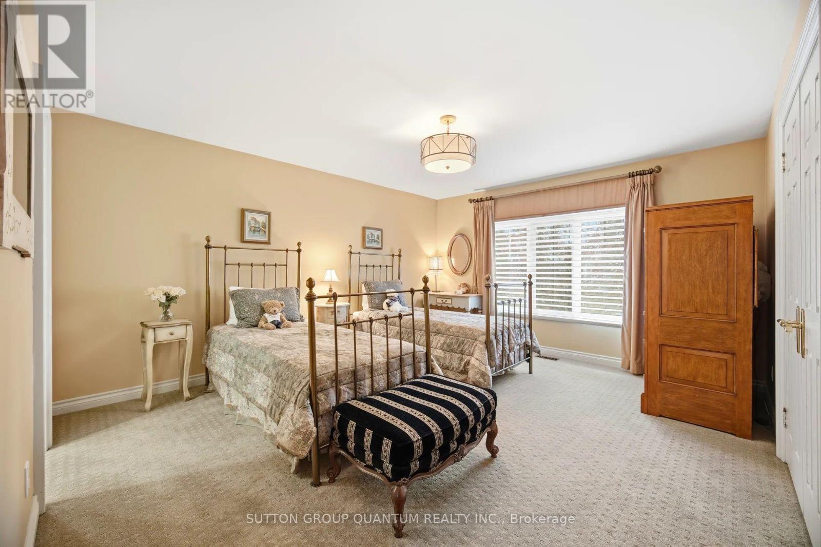 1080 Geran Crescent, Mississauga, ON - Indoor Photo Showing Bedroom