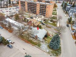 1089 SENECA AVENUE Mississauga, ON L5G 3X4